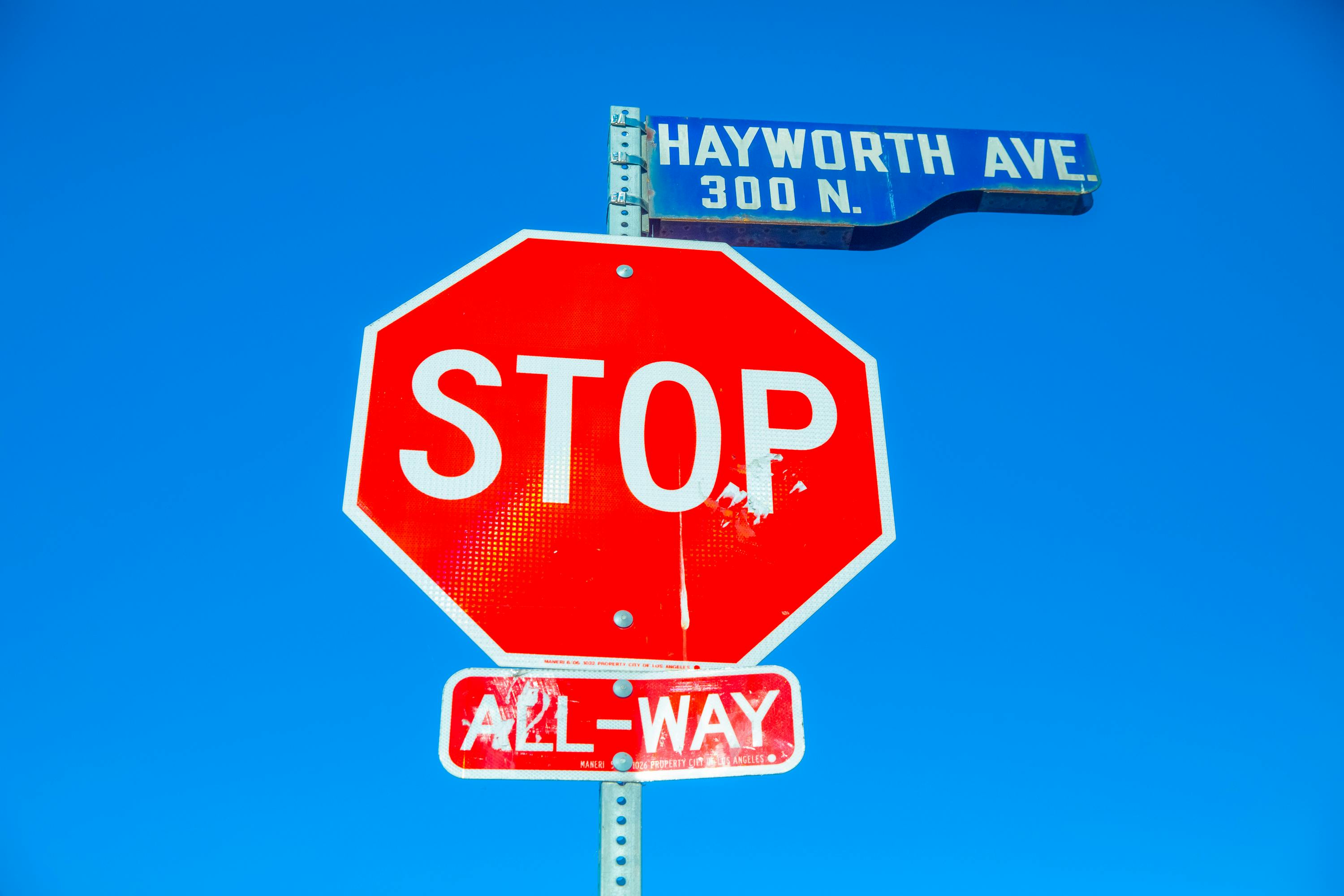 Parking Signs – Keeping Spaces Organized and Safe
